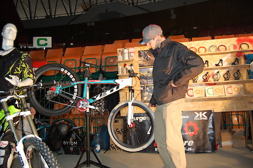 http://lp1.pinkbike.org/p3pb6182469/p3pb6182469.jpg
