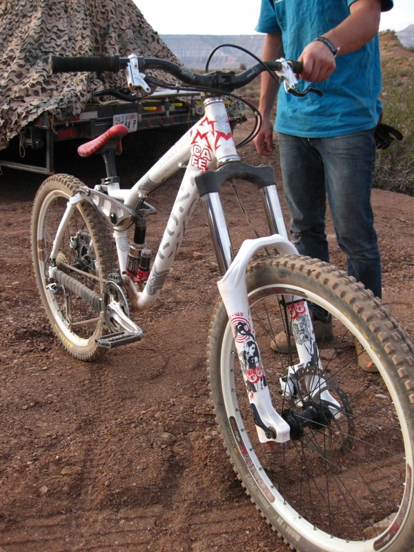 2008 Stinky Air