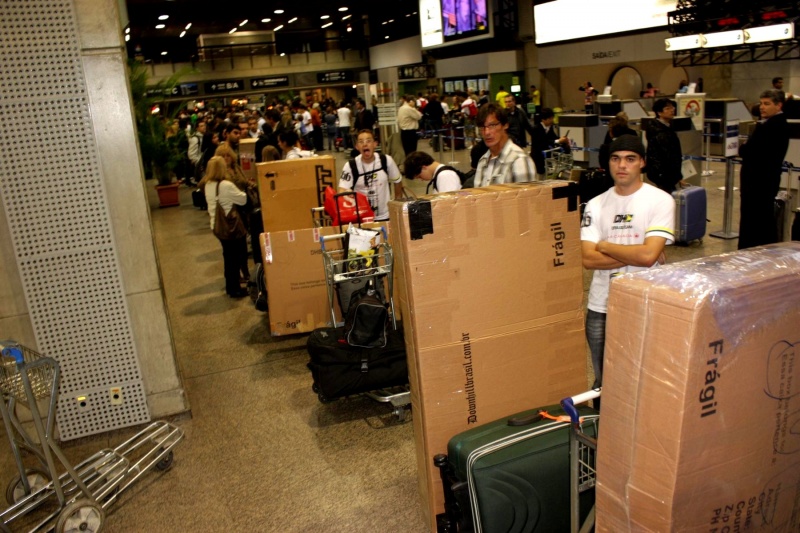 This is how you dominate an airport - in line at Sao Paulo's international airport