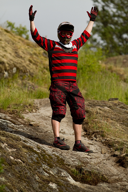 Tyler in Pemberton wearing the TLD Ruckus jersey, Moto short, and GP gloves