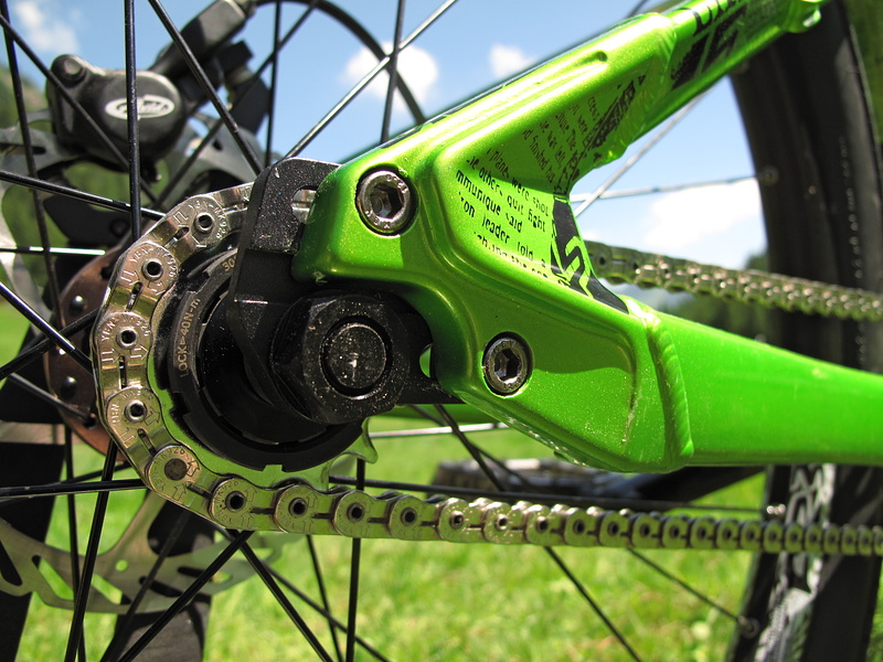 Lapierre's ADS adjustable dropout system