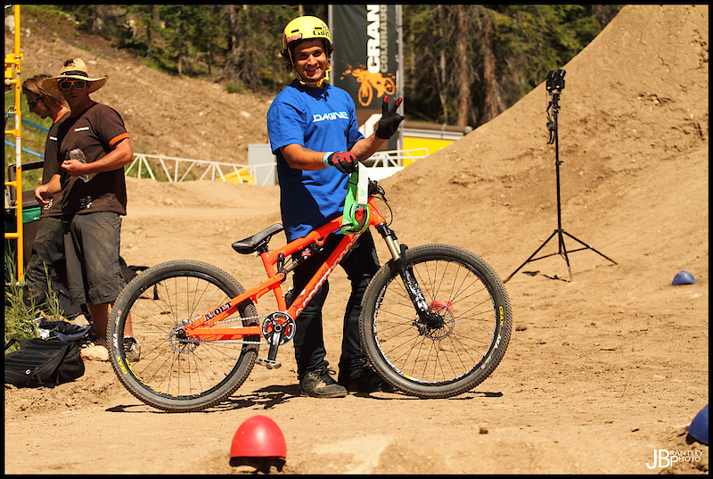 Yannick Granieri on his Commencal