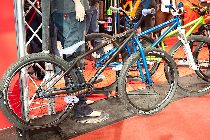 Custom bike from Dartmoor street rider Piotrek Przywecki with new Ghetto frame and new Bronx fork.