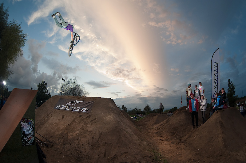 Dawid Godziek; superman seatgrab