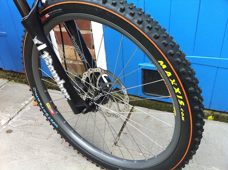 Jante Mavic D321 Disc 26 Pouces – Downhill Rétro Avec Sticker
