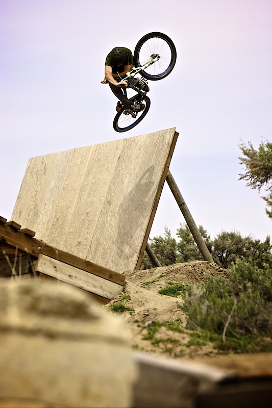 Billy Lewis Invert
