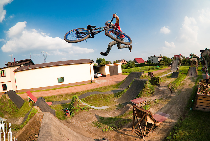 Dawid Godziek at his backyard with Charge headsets in his Two4Player