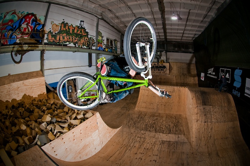 Szymon Godziek has fallen in love with new Swing Low handlebar. Here with his new Cody at Little Woodward skatepark in East Germany