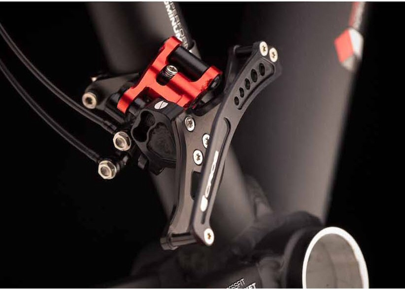 The Acros front derailleur: note how compact=