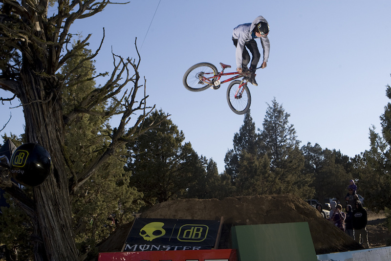 Eric Lawrenuk bringing out the big guns for UDUG 2011. Downside Whip anyone? 
