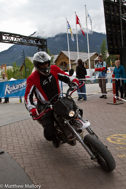 This guy has the right idea. Sweep had to use a motor to keep up with the riders.