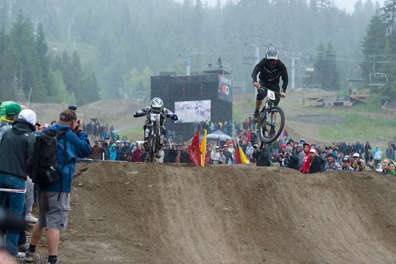 Mitch Ropelato leads Mick Hannah into the finish of the men's final