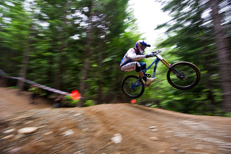 Gee Atherton keeping it low and smooth, but he couldn't quite close the gap and get on the podium