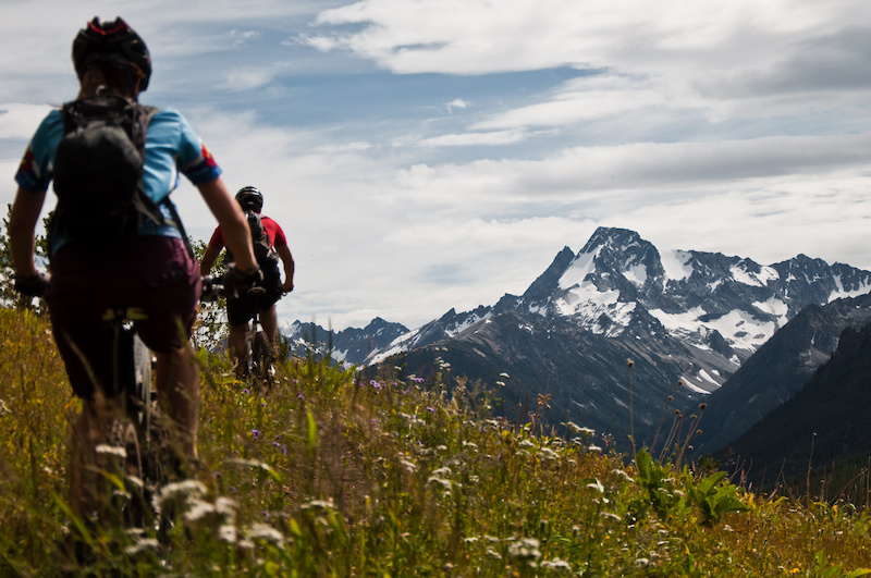 Some of the views that the Chilcotins are known for.