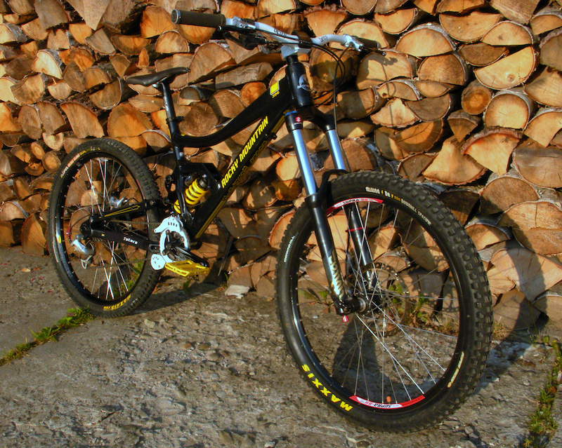 http://lp1.pinkbike.org/p4pb7086215/p4pb7086215.jpg