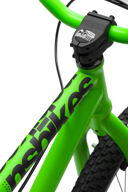 Holy 1 - integrated headset, Quark stem, aftermarket Mint handlebars and many more.