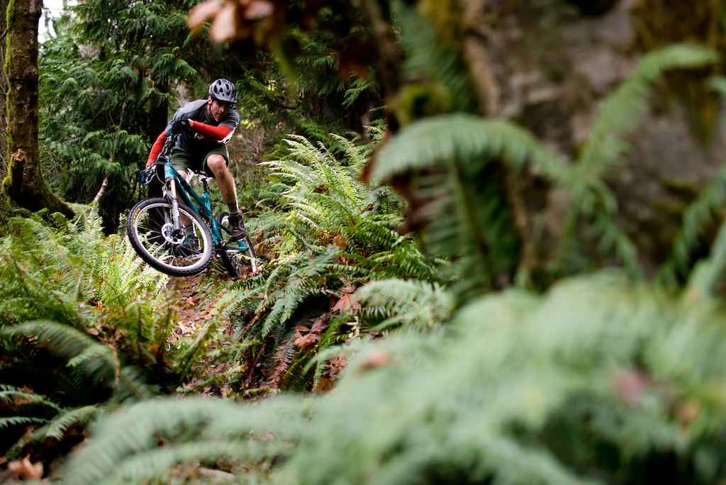 The SB66's stiff frame and efficient suspension makes for a nimble, poppy machine. All-mountain riding never seemed quite so effortless.