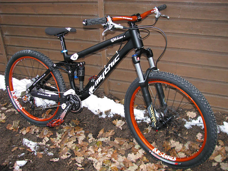 orange mountain bike pedals