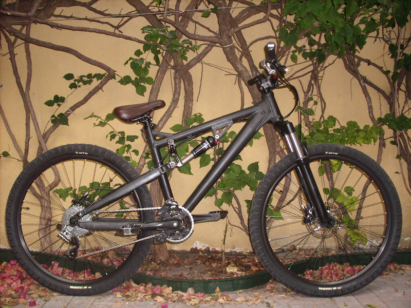 touch up paint for giant bikes